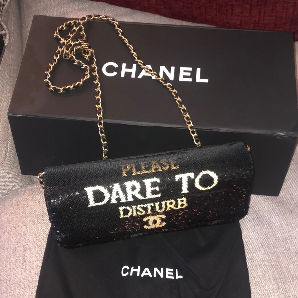 Sequin Chanel Rare Dare To Disturb Clutch-